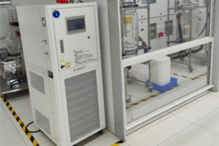 高低溫循環(huán)器選購時(shí)需注意流量、功率和揚(yáng)程參數(shù)