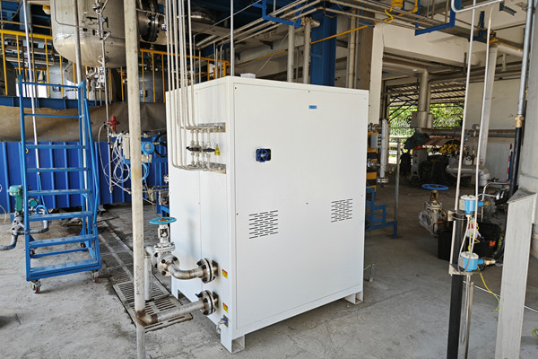 防爆制冷控溫系統(tǒng)與高低溫試驗箱設(shè)備實拍圖4